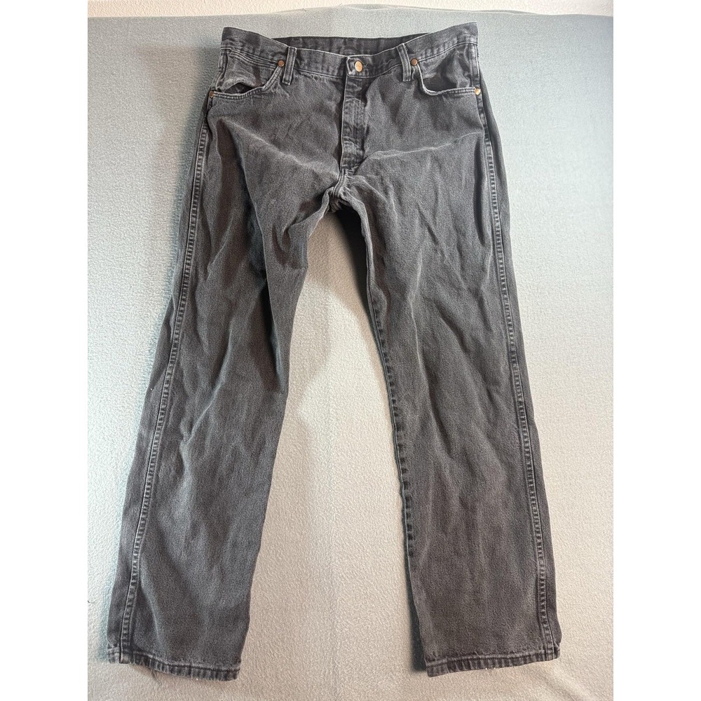 Wrangler Jeans Mens 30x32 Charcoal Gray Regular Straight Denim 13MWZ Cowboy Cut